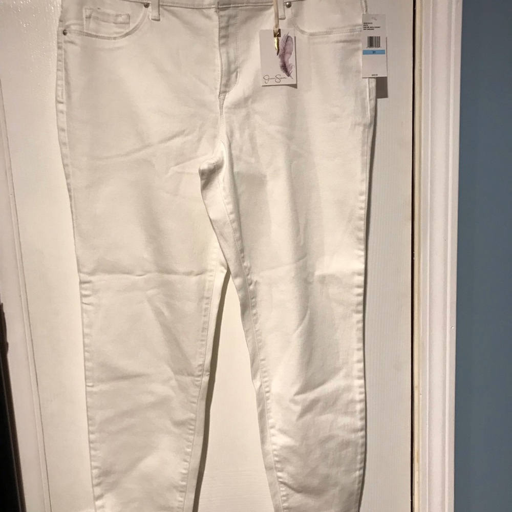 3/$10. Jessica Simpson white ankle jeans